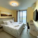 Panorama Sea Lux