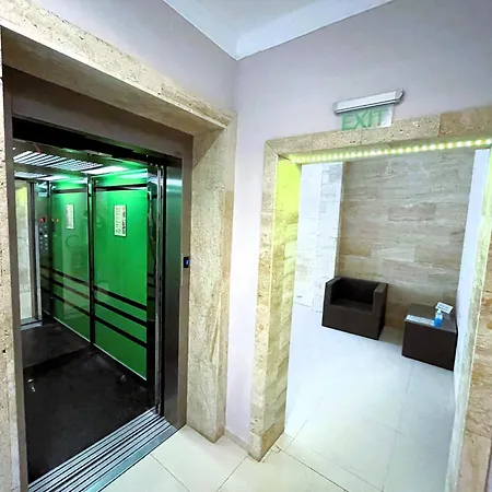 Panorama Sea Lux 酒店